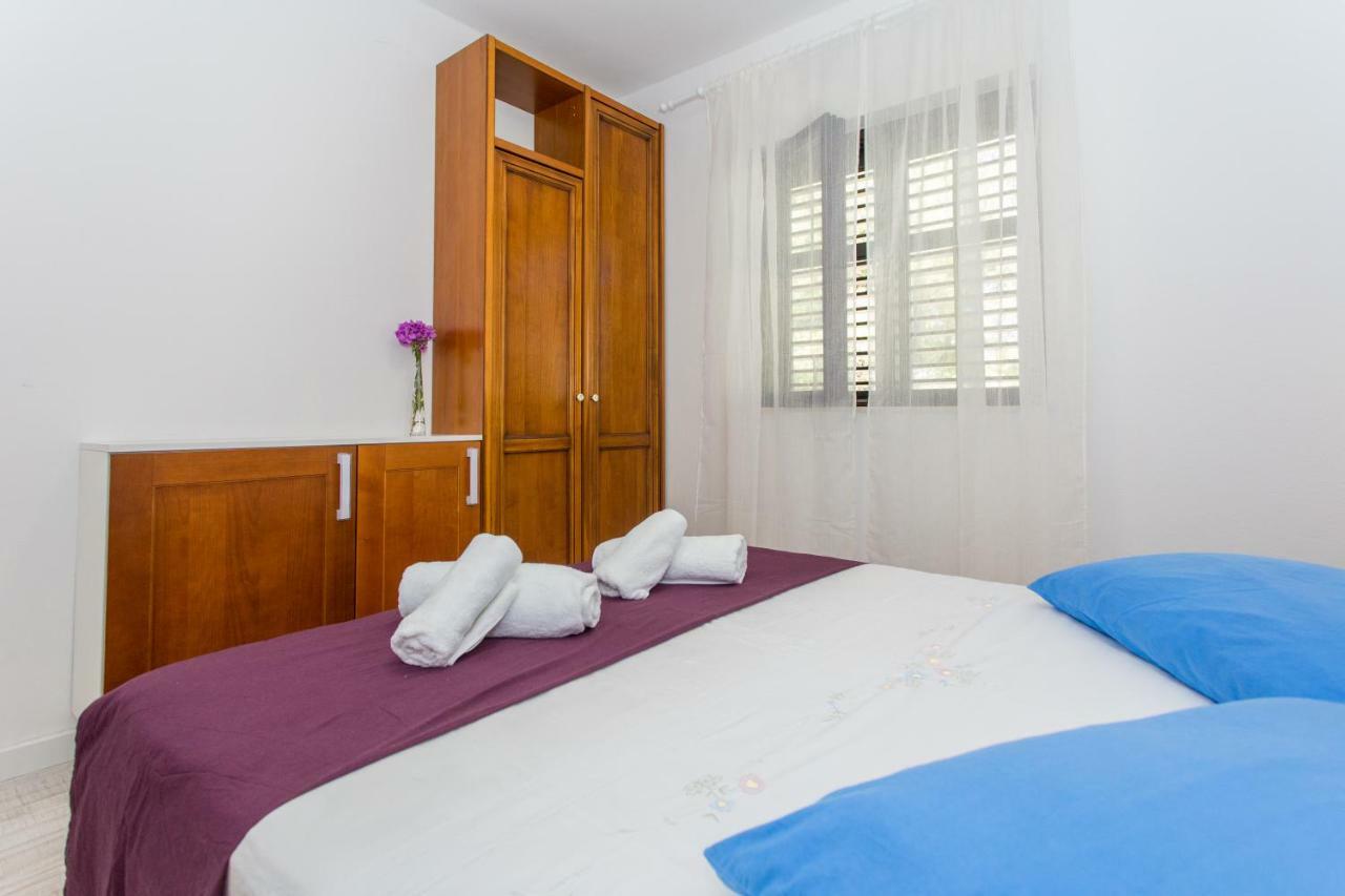 Beachside Villa Marko Milna  Buitenkant foto